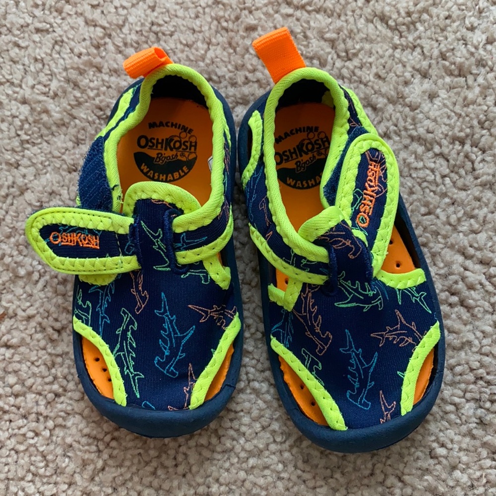 Water shoes